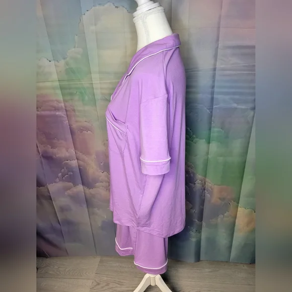 Zenana Outfitters Lavender V Neck Button Down Relaxed Pajama Set Boutique - Picture 4 of 7